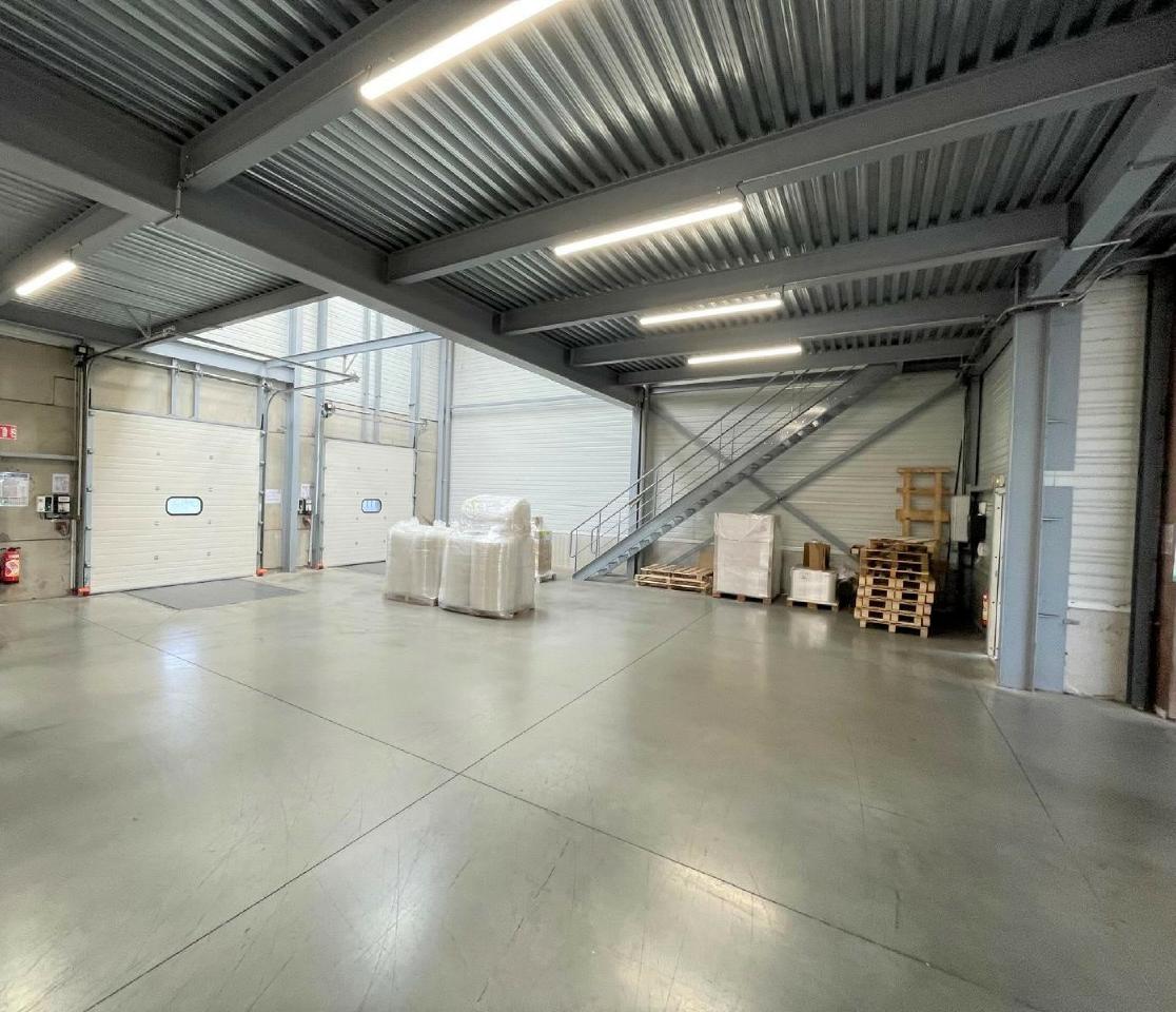 Local d'activité Chapelle-d'Armentières 3060m² Location local d'activité Chapelle-d'Armentières Nord OLACT2424528 9